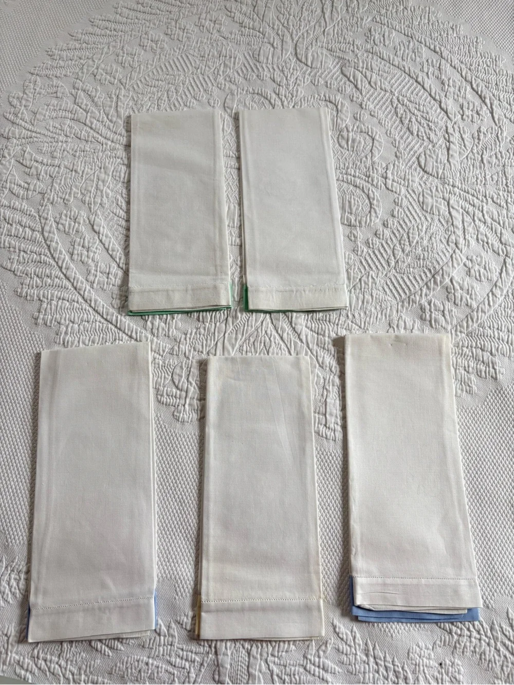 Vintage applique floral fingertip bathroom hand towels cotton lot of 5 cottage